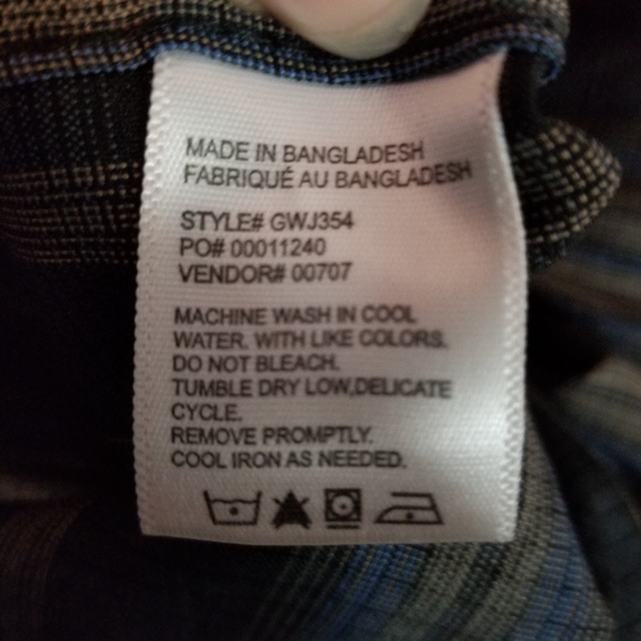 Haggar Plaid Luxury Long Sleeve Button Up - Picture 6 of 8